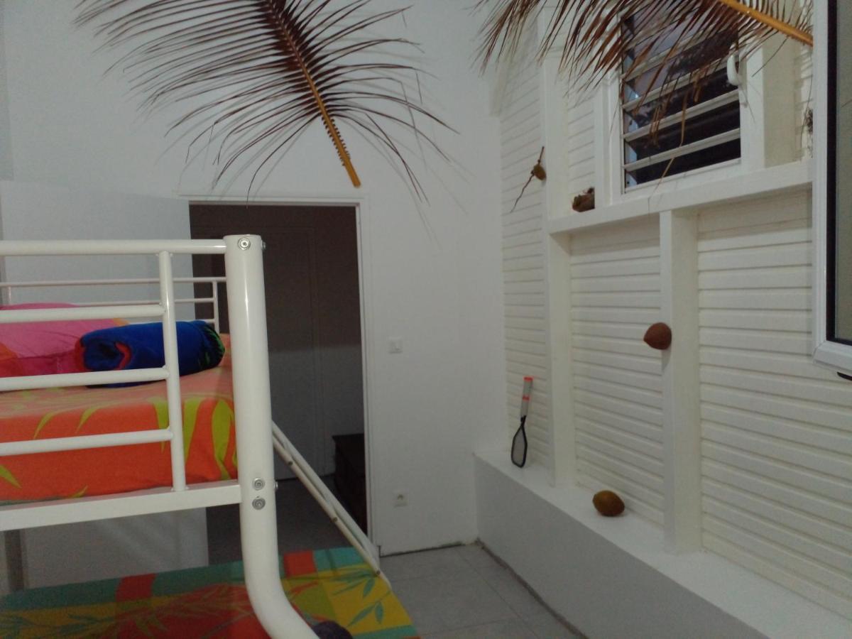 Chambre Chez L'Habitant Avec Piscine Privative Et Vue Panoramique Sur La Mer Des Caraibes Desmarinieres Exterior foto